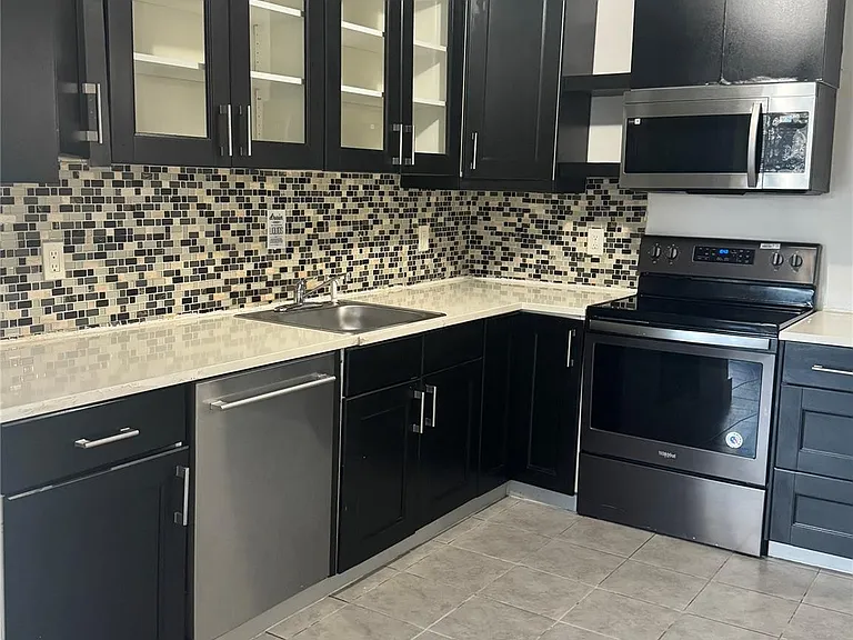 3120 SW 12th Pl — Photo 16