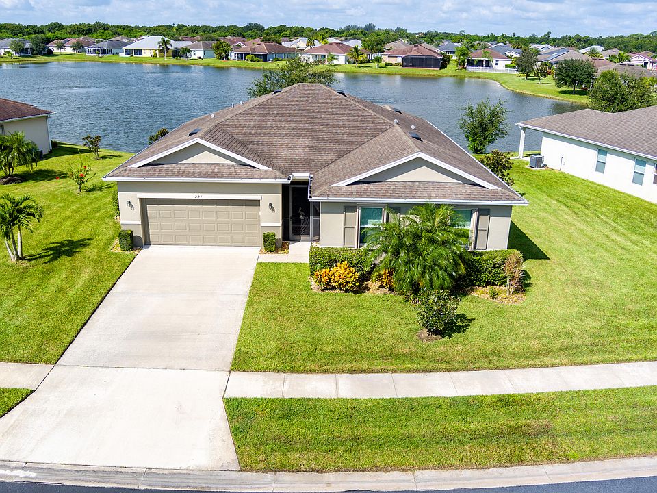 1st image of 221 Barbossa Drive