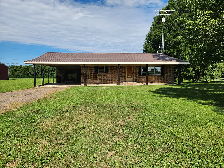 79 Johnson Rd — Photo 2