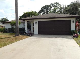 126 SW Fairway Ave, Port Saint Lucie, FL 34983