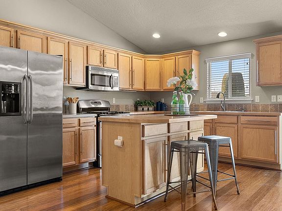 5th image of 5804 Maryhill Ln