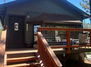 882 Pine Ln, Sugarloaf, CA 92386