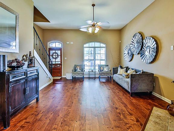 4th image of 1413 Sawmill Creek Ln