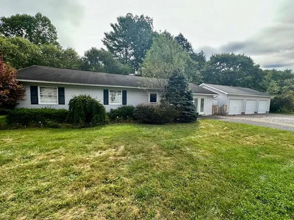 110 Pilot Ln, Daniels, WV 25832