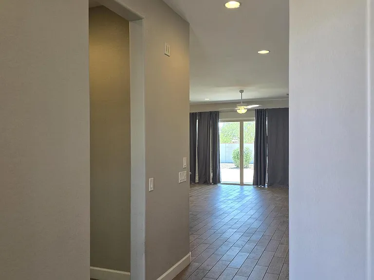 5605 N 189th Dr — Photo 4