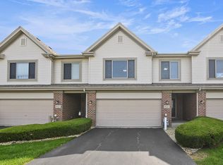 8325 W Chestnut Ct, Frankfort, IL 60423