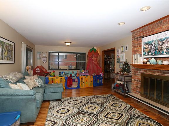 5th image of 10805 Cheshire Dr