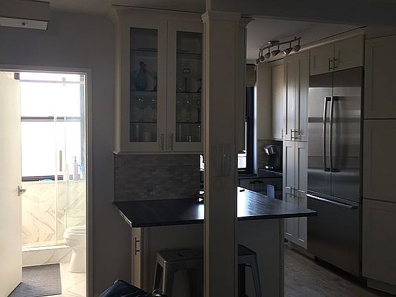 4th image of 301 E 87th St APT 20A