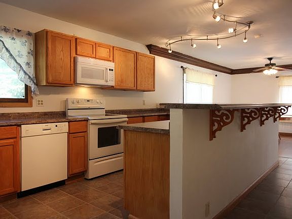 Plenty of counter space!