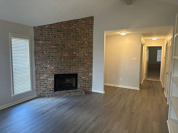 4th image of 2518 Cross Timbers Dr