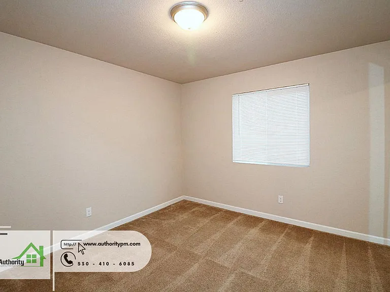 2381 Yellow Finch Way — Photo 22