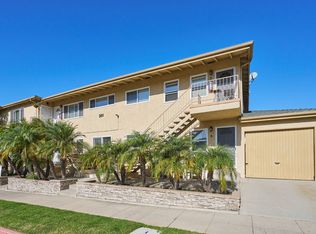 301 Carnelian St #D, Redondo Beach, CA 90277
