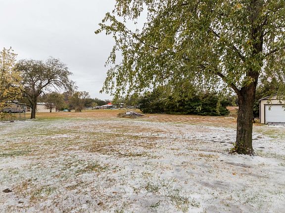 5th image of 15129 SW Goldenrod Ln