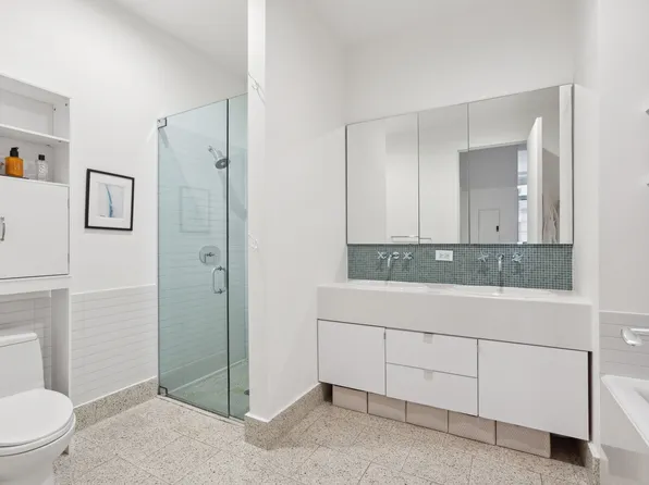 129 Lafayette Street 3B image 11 of 12