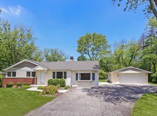 740 69th St, Willowbrook, IL 60527