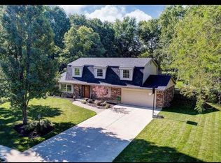 2042 Washington Creek Ln, Dayton, OH 45458