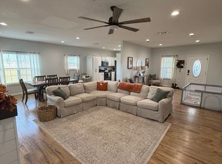 1876 Peacock Dairy Rd, Blackshear, GA 31516