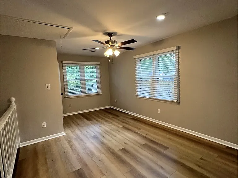 1838 Ferncreek Pl — Photo 27