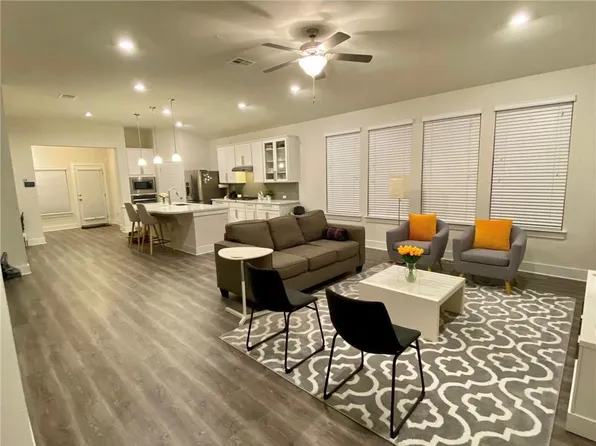 15700 Apex Plz, Austin, TX 78728