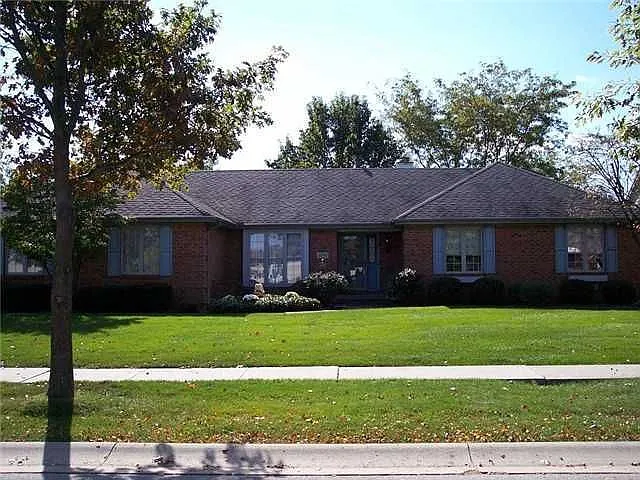 3936 Oakfield Dr photo 1