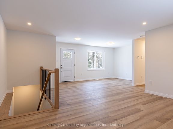 5th image of 113 Riverside Dr