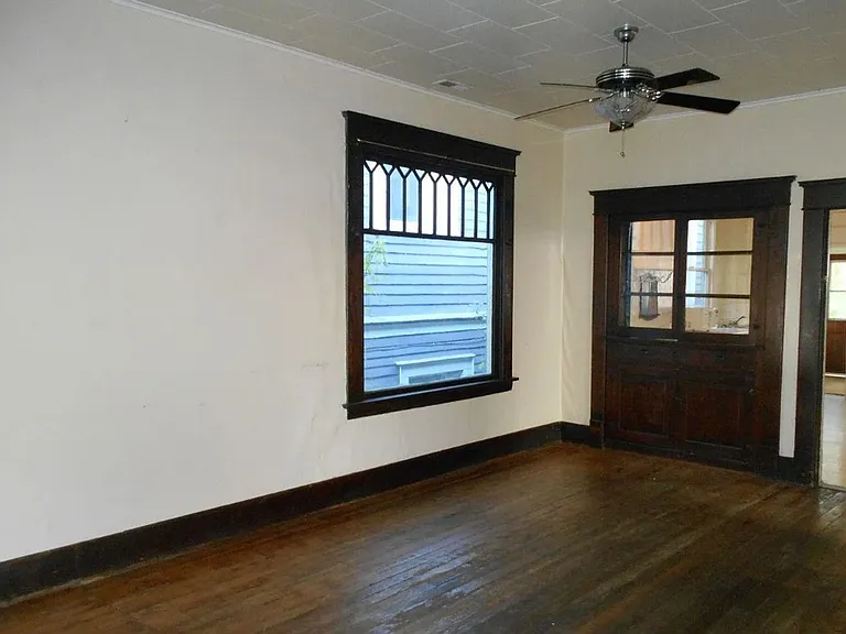 1426 N Garden St — Photo 3