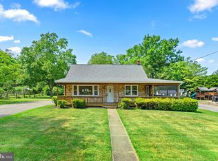 9242 Marydell Rd, Ellicott City, MD 21042