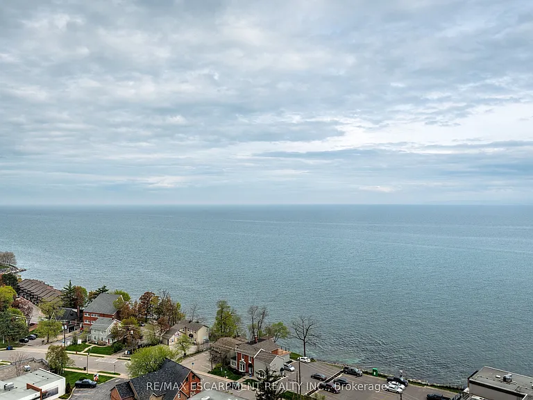 370 Martha St #1707 — Photo 31