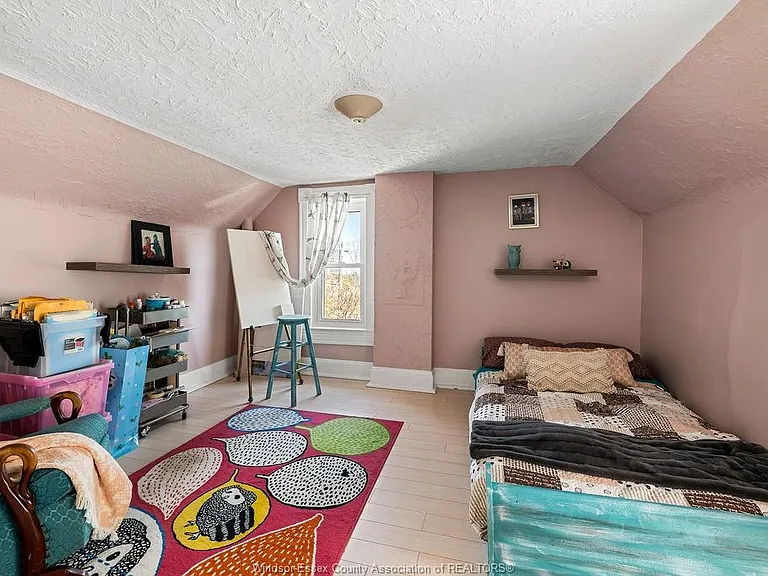 274 Crawford Ave — Photo 35