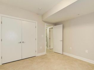 5311 Willard Ave, Chevy Chase, MD 20815