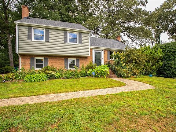 2nd image of 1032 Southam Dr
