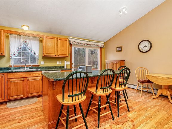 4th image of 250 Teel Rd