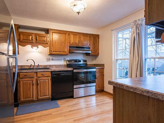 5th image of 10810 Lakehurst Ct