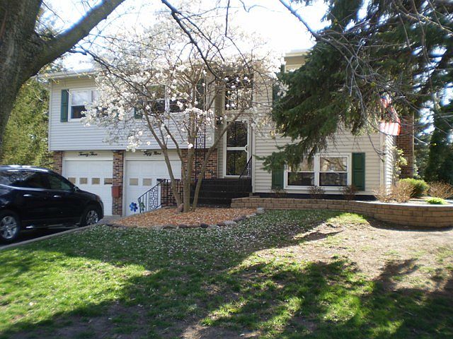 1st image of 2359 Greengold St
