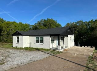 814 Heber Springs Rd, Batesville, AR 72501