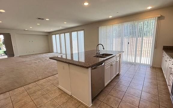 3rd image of 3009 E Via Corvina