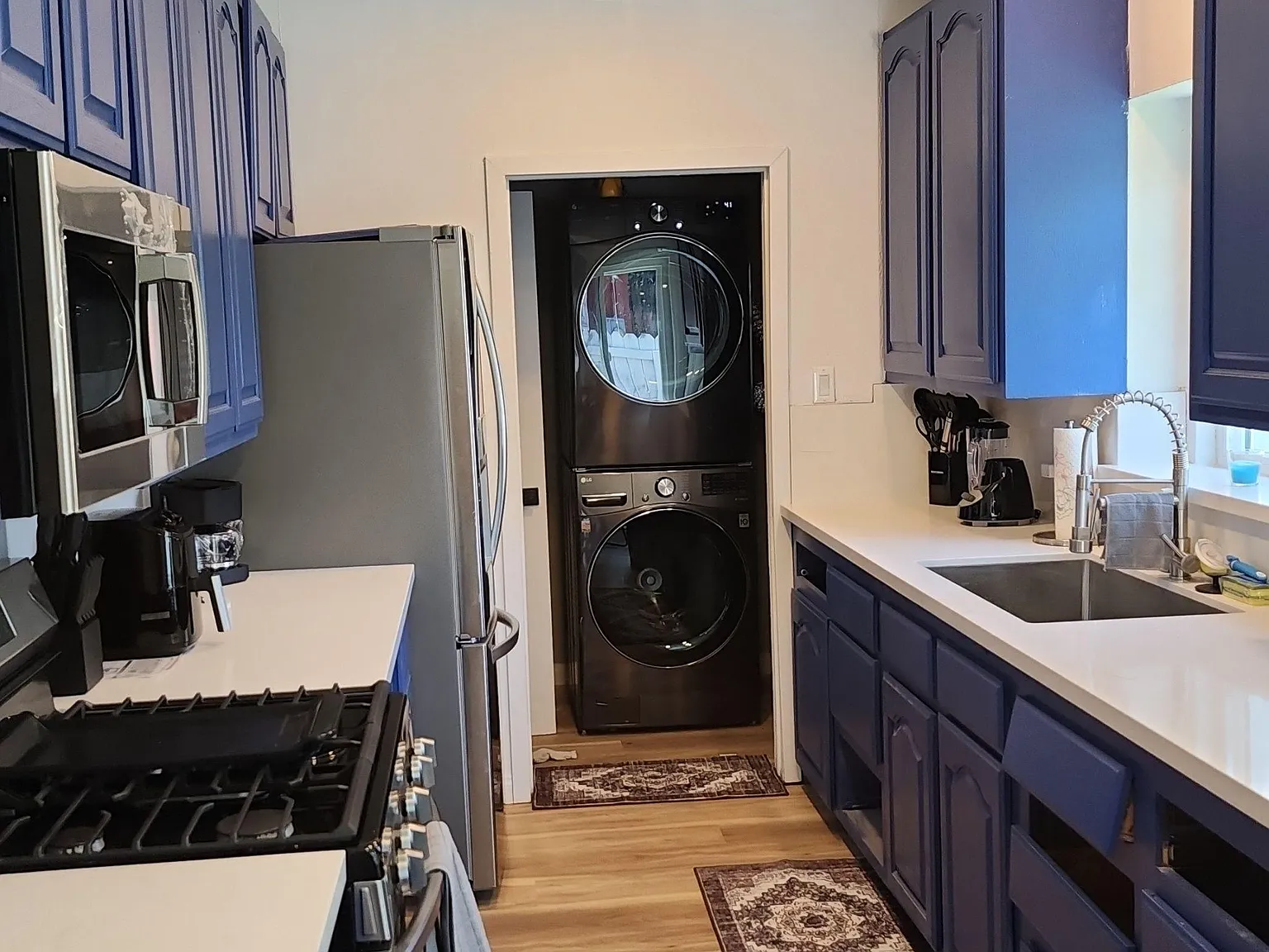 3 bed, 2.0 bath, 1300 sqft, $1,594 — Photo 4