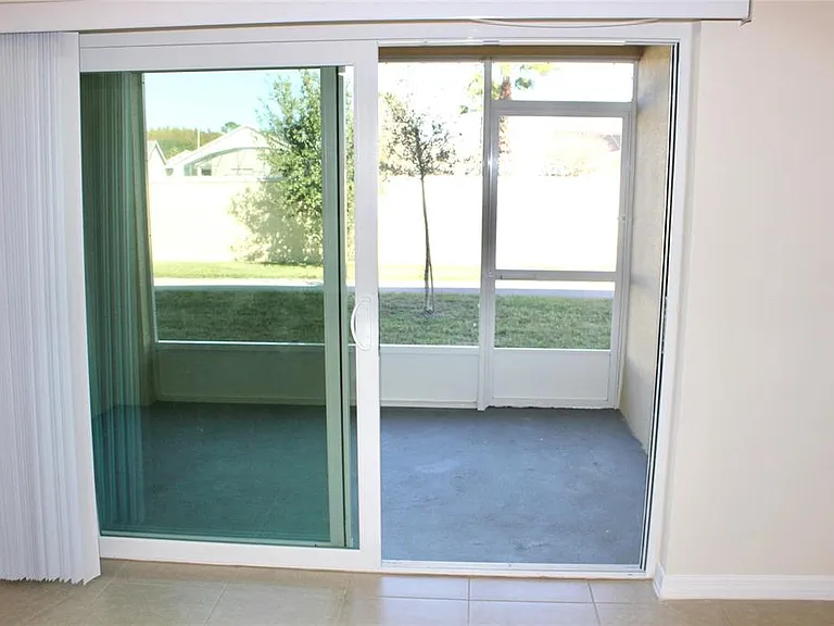4723 Coral Castle Dr — Photo 36