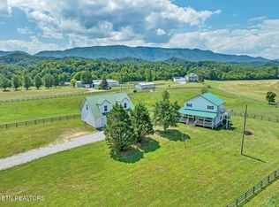 1565 Ellejoy Rd, Seymour, TN 37865