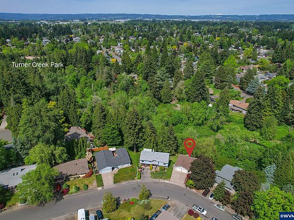 3rd image of 3045 SE Willow Dr