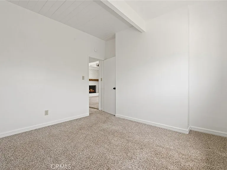 337 La Verne Ave — Photo 32