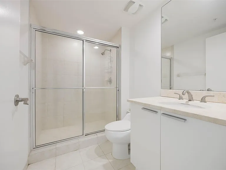 14951 Royal Oaks Ln #1109 — Photo 19