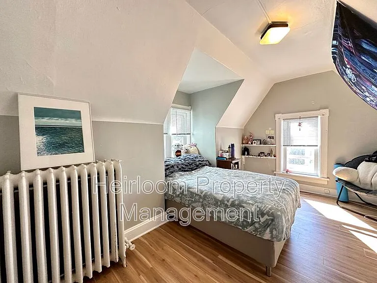 2125 E Superior St #3 — Photo 7