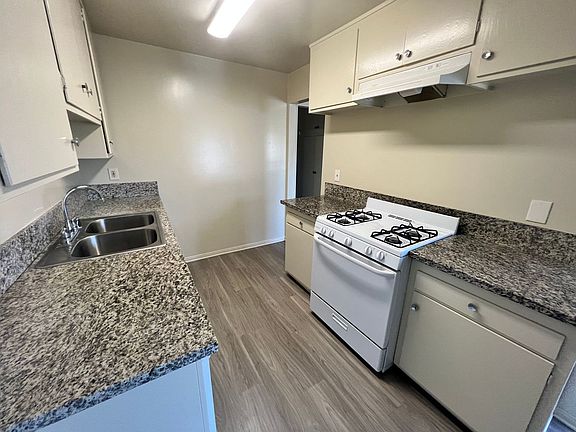 5th image of 1551 Coriander Dr APT C
