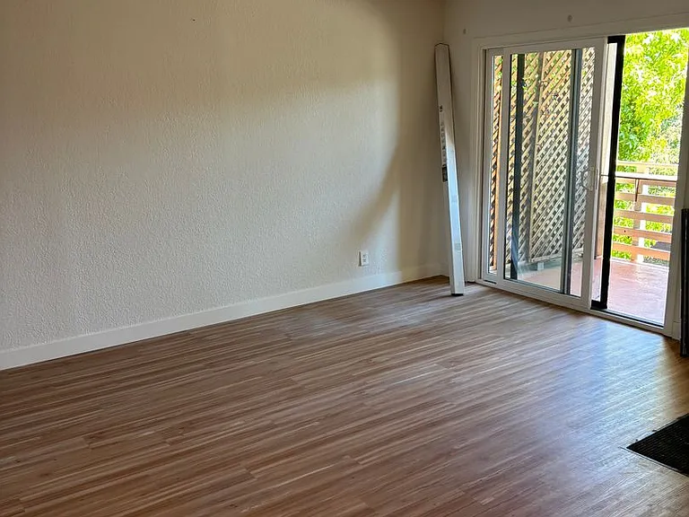 250 River St #331 — Photo 9
