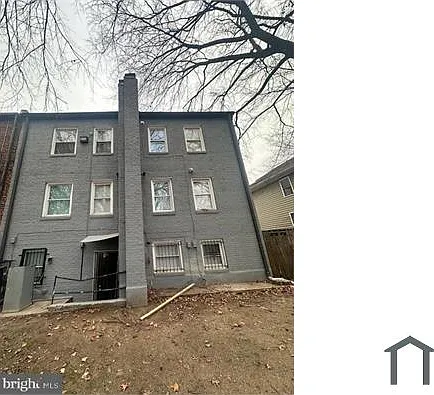 2 bed, $2,015 — Photo 2