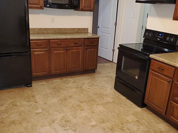 4th image of 4567 Loughborough Ave #1F