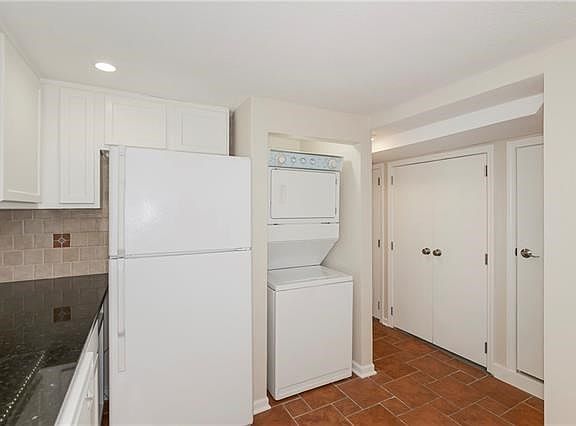 5th image of 7105 NW Chapel Woods Ln