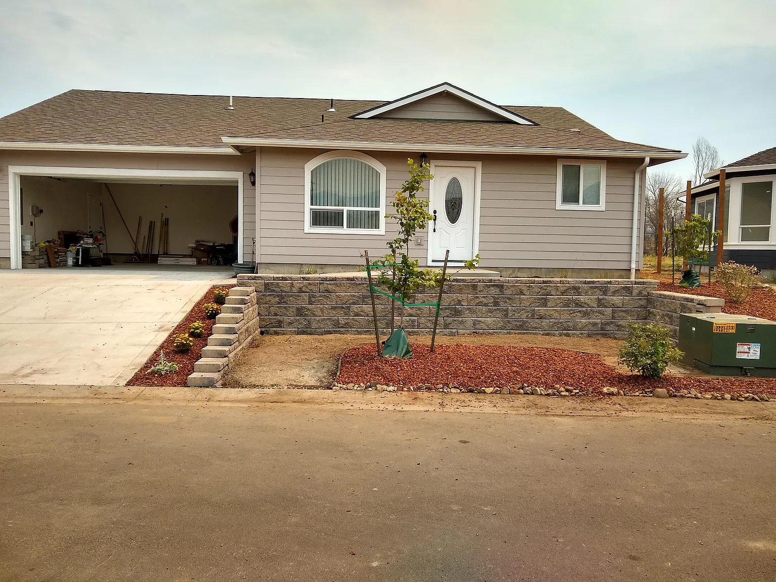 2 bed, 1457 sqft, $2,008 — Photo 1