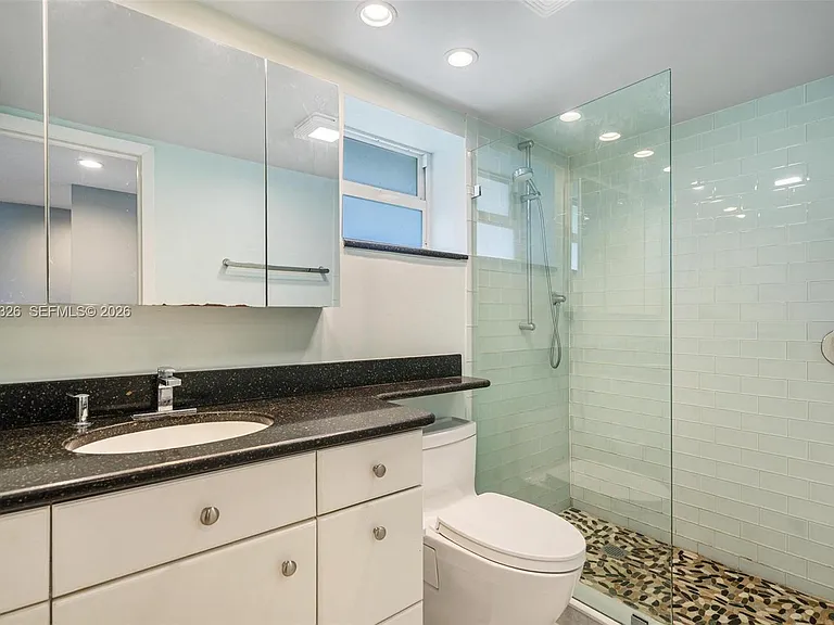 100 Edgewater Dr #342 — Photo 12